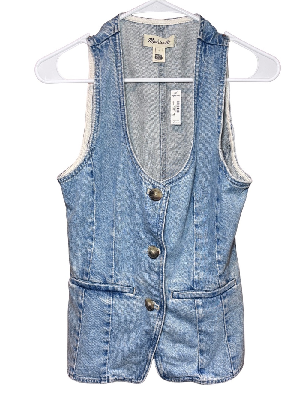 Madewell Denim Scoopneck Cutaway Vest in Edmonson Wash